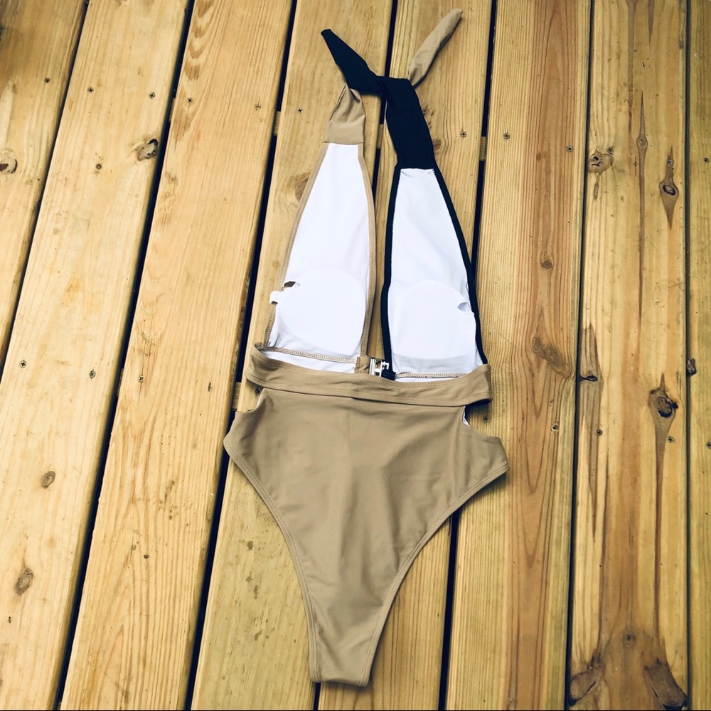 NWT cut out swimsuit Camel & black cut out halter bikini gold square buckle M - Picture 5 of 16